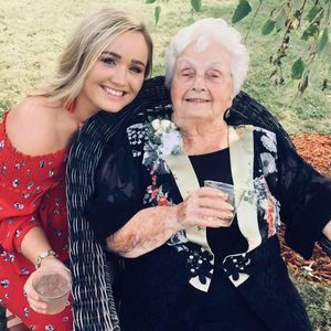 Meet your Posher, Chloe